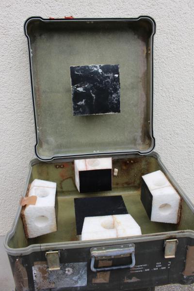 Transportkiste Kiste Bundeswehr Transportbox GFK Lhotelier Mont 60x55x32 Gebr N2